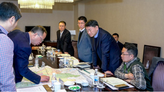 集团党委书记、董事长任丁会见峨边 县委书记谭焰一行